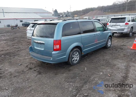 2010 Chrysler Town & Country Touring from USA, damaged, VIN 2A4RR5D1XAR441858
